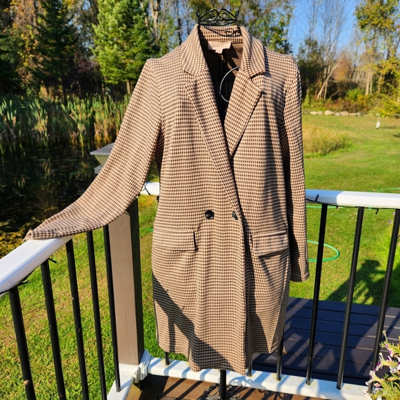Philosophy Jackets & Blazers - Philosophy Houndstooth long Blazer Jacket, tan and brown.  Size Large.  EUC